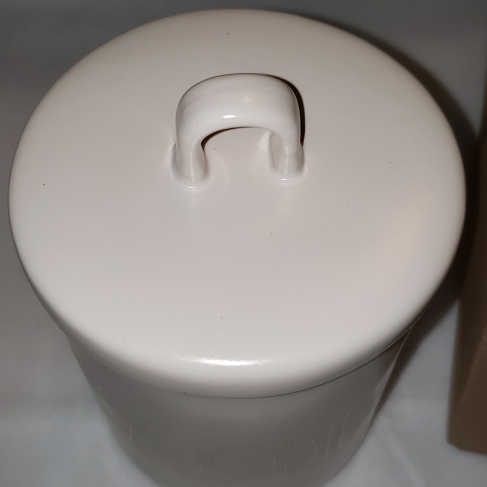 Rae Dunn Goodies Loop Lid Canister NIB - Picture 2 of 15